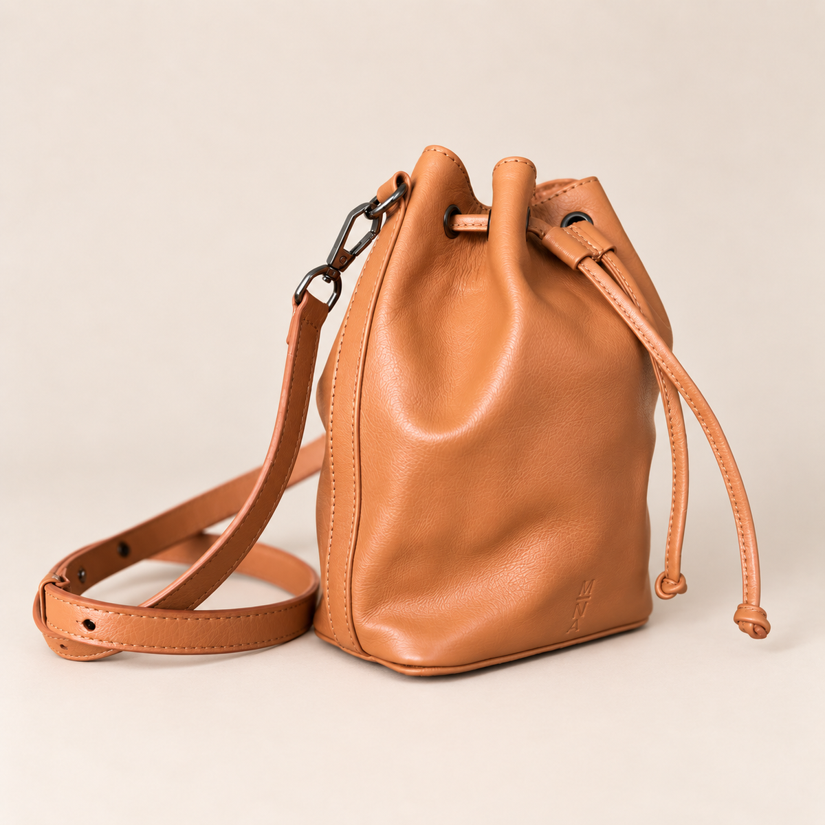Bucket Chica – Camel