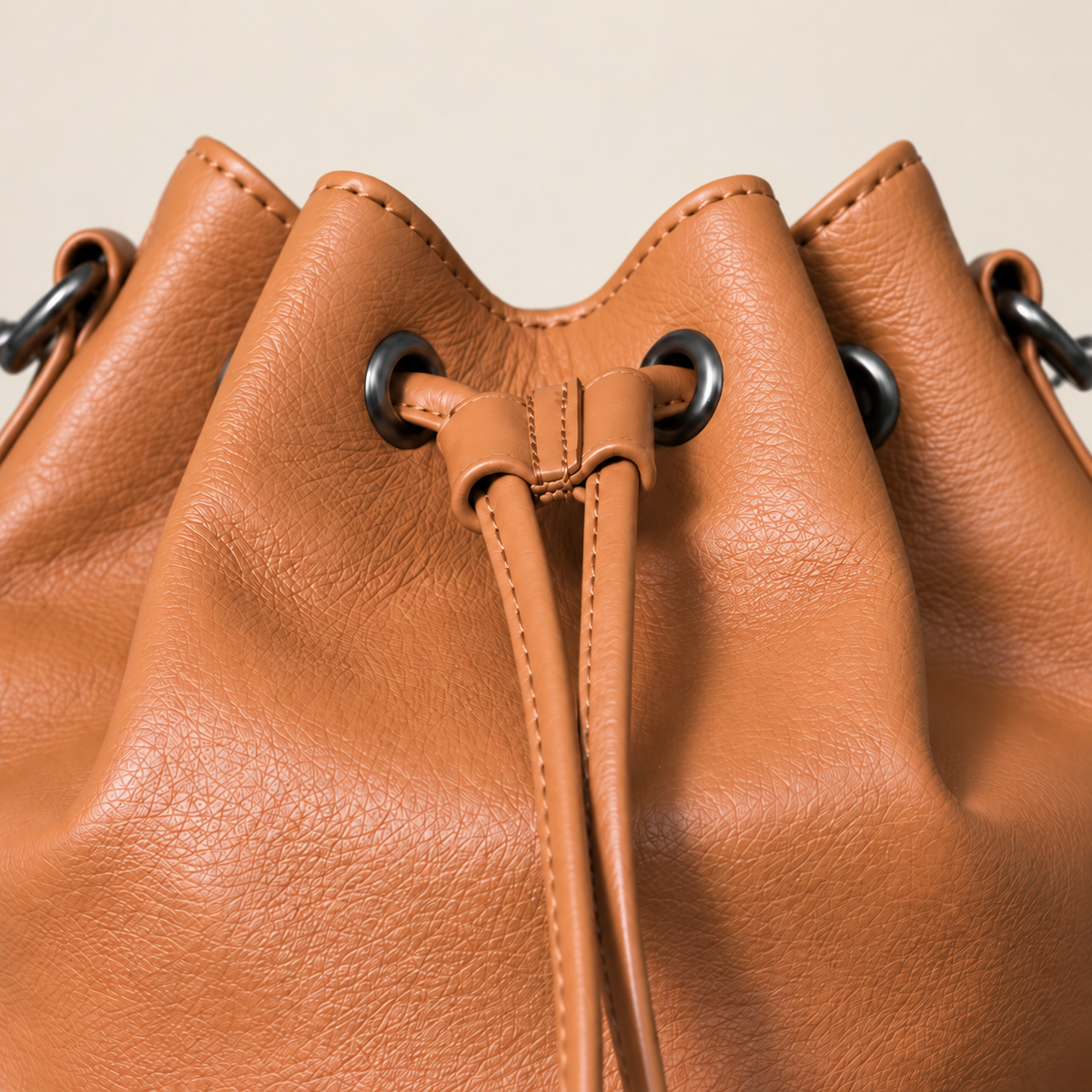 Bucket Chica – Camel