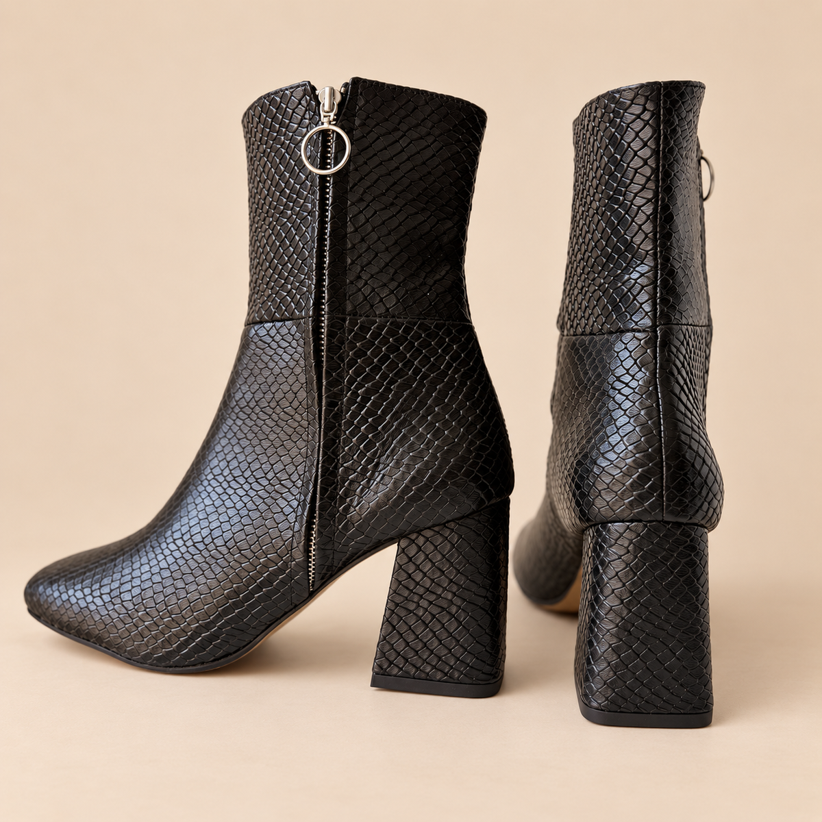 Botas Europa – Negro Textura Víbora